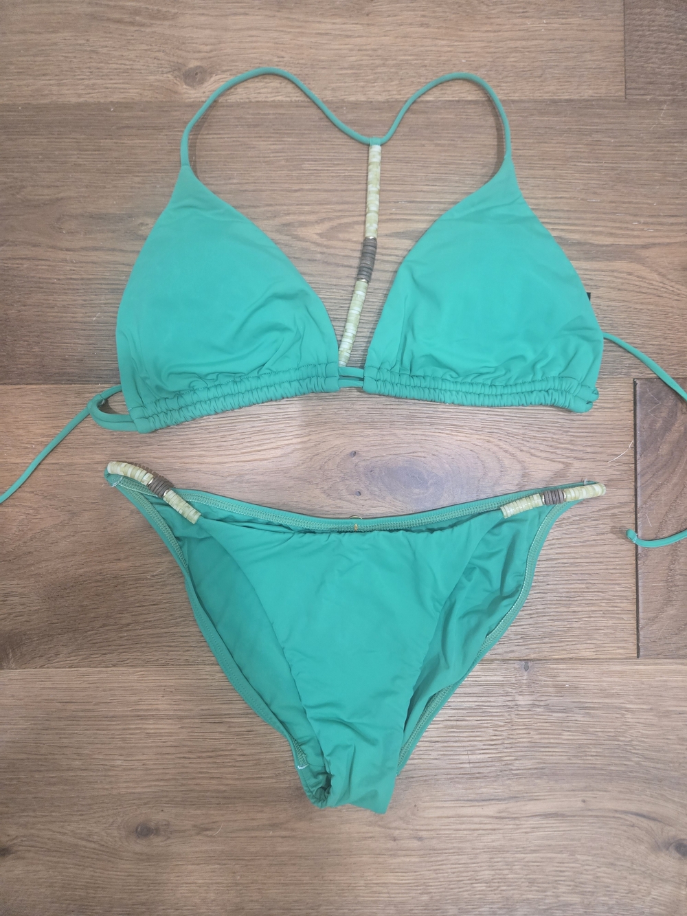 Worn Once Vix Emerald Green Triangle Bikini with Beaded T-Bar Detail.